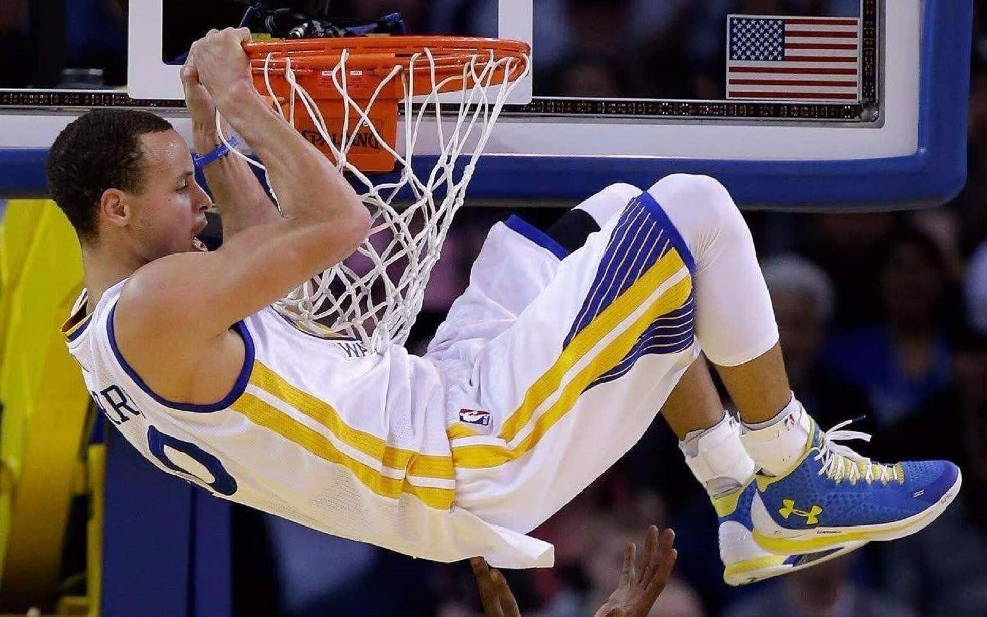 Kaiyun官方网站-替补神兵天降！梅西18分钟撕裂国安防线，3球逆转引爆工体，替补神兵天降！梅西18分钟3球逆转国安，工体沸腾
